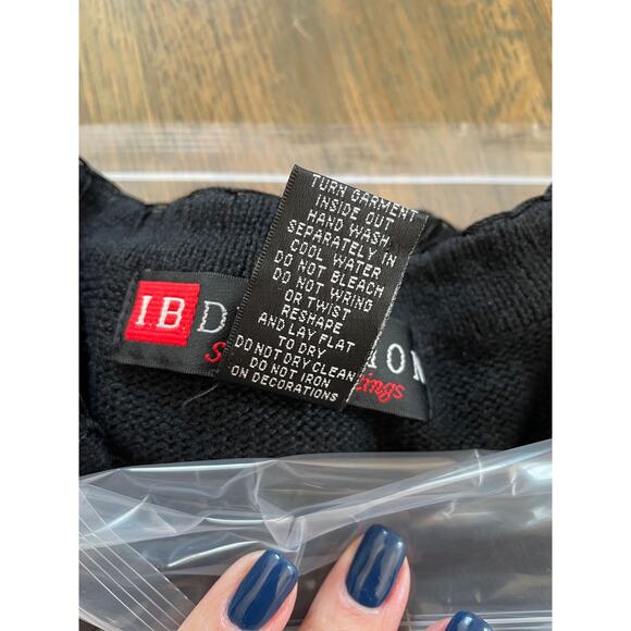 IB Diffusion Holiday Cardigan Sweater Women’s 3X Black Poinsettia Beaded - Picture 8 of 11